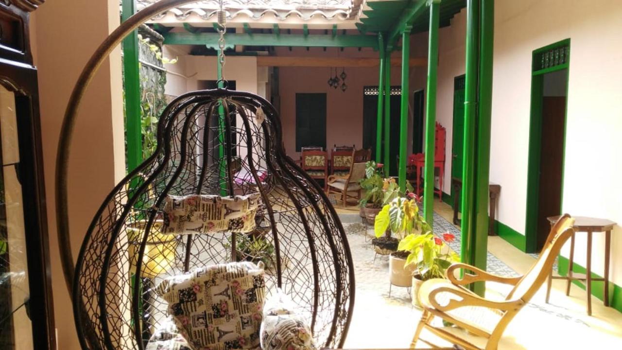 Hotel Kantarrana Urbana Jardin Exterior photo