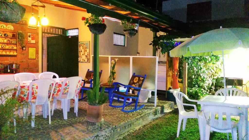 Hotel Kantarrana Urbana Jardin Exterior photo