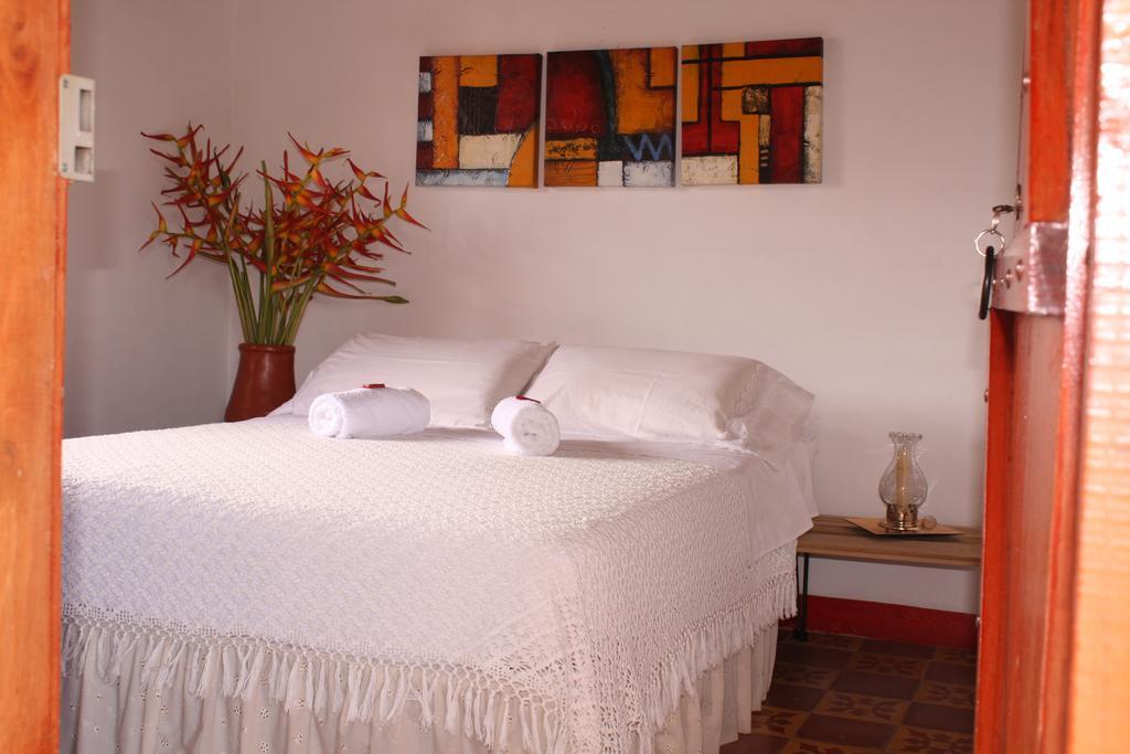 Hotel Kantarrana Urbana Jardin Room photo